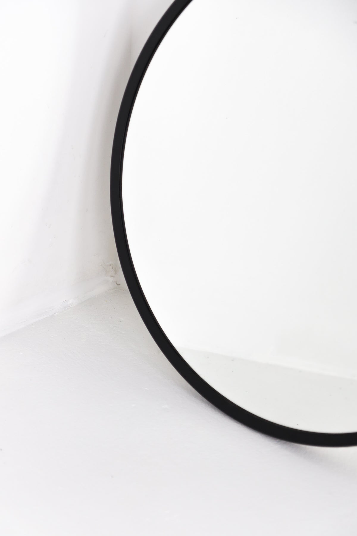 1200mm diameter Black framed round mirror