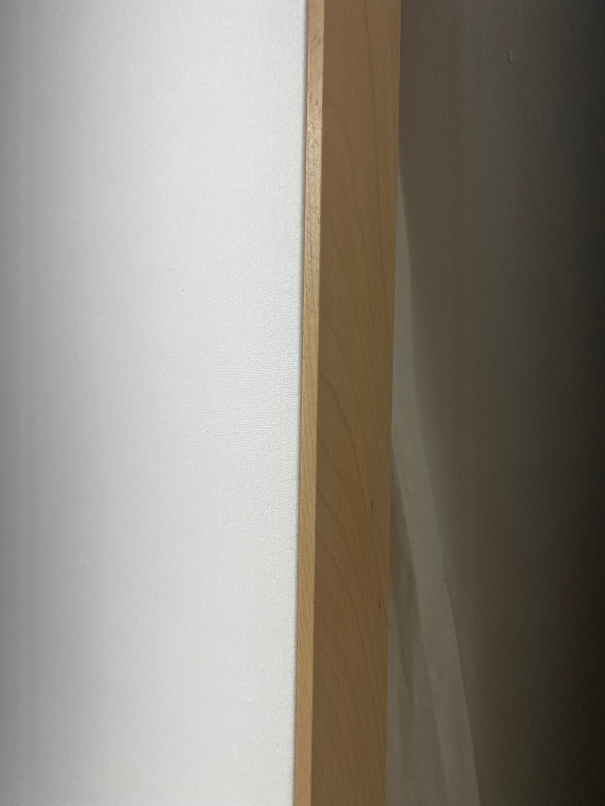 Blank canvas, timber float frame, 1000 × 1000 mm — view 2